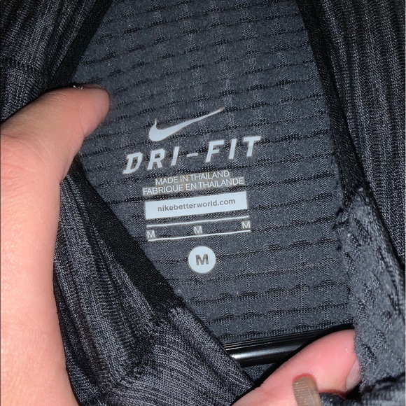 Nike Dri-Fit Quarter Zip - Picture 2 of 3